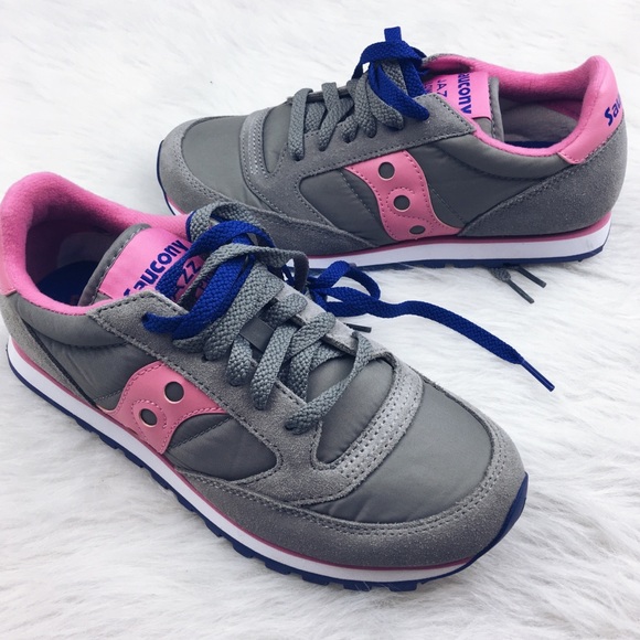 Saucony Shoes - Saucony jazz low pro pink gray tennis shoe sneaker